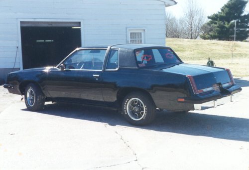 81cutlass7.jpg (29911 bytes)